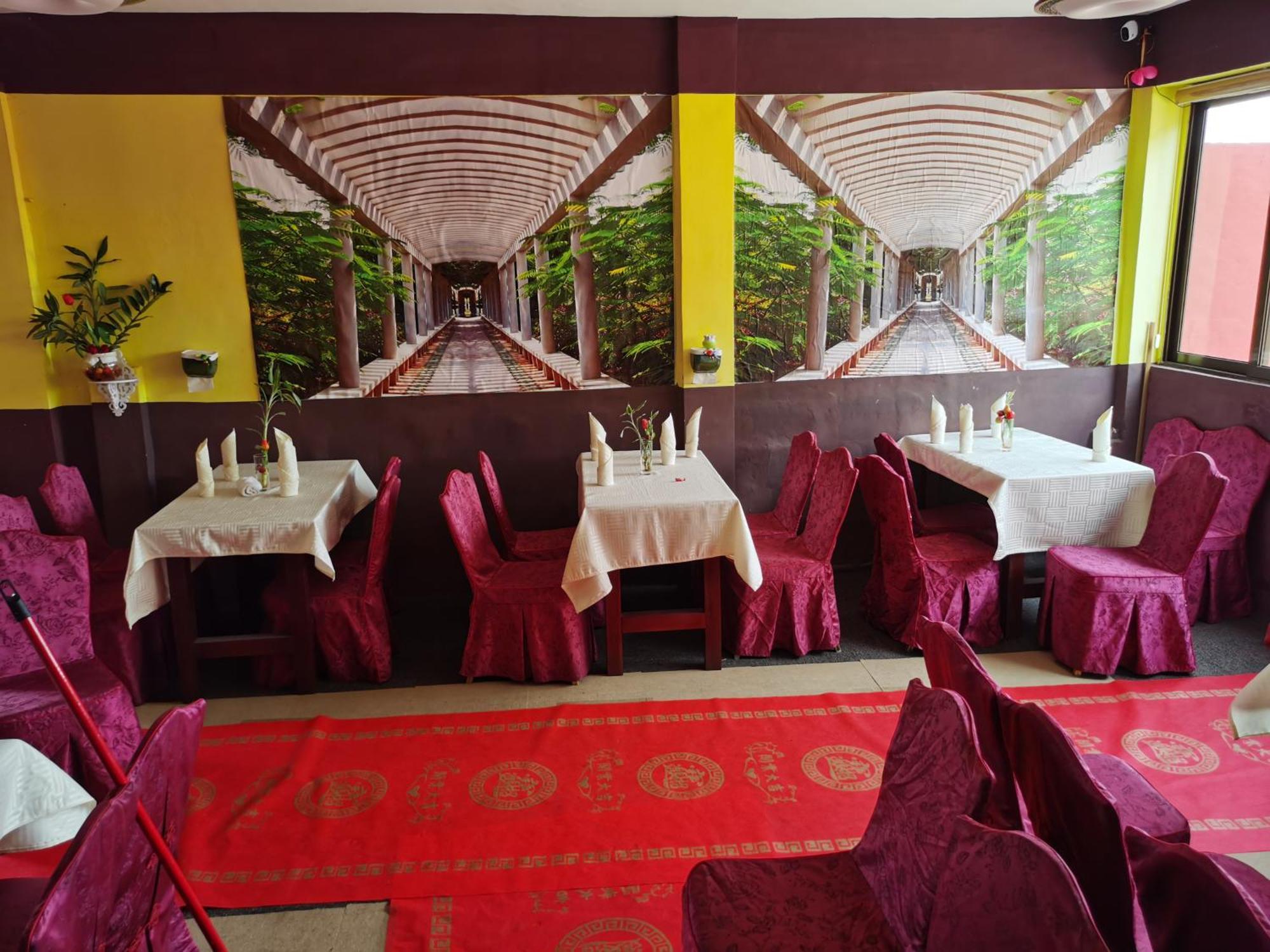 Hongyuanprimierhotel อักกรา ภายนอก รูปภาพ