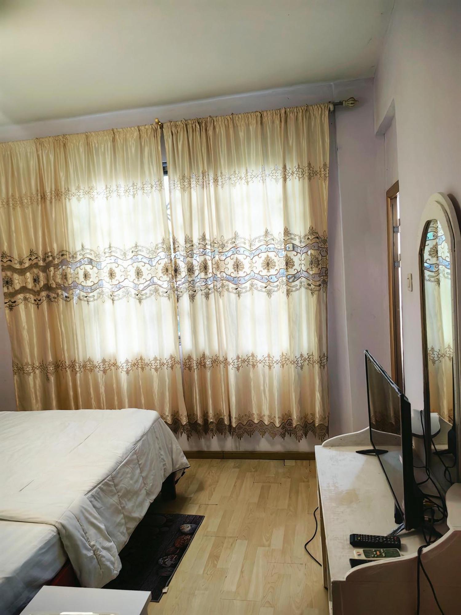 Hongyuanprimierhotel อักกรา ภายนอก รูปภาพ