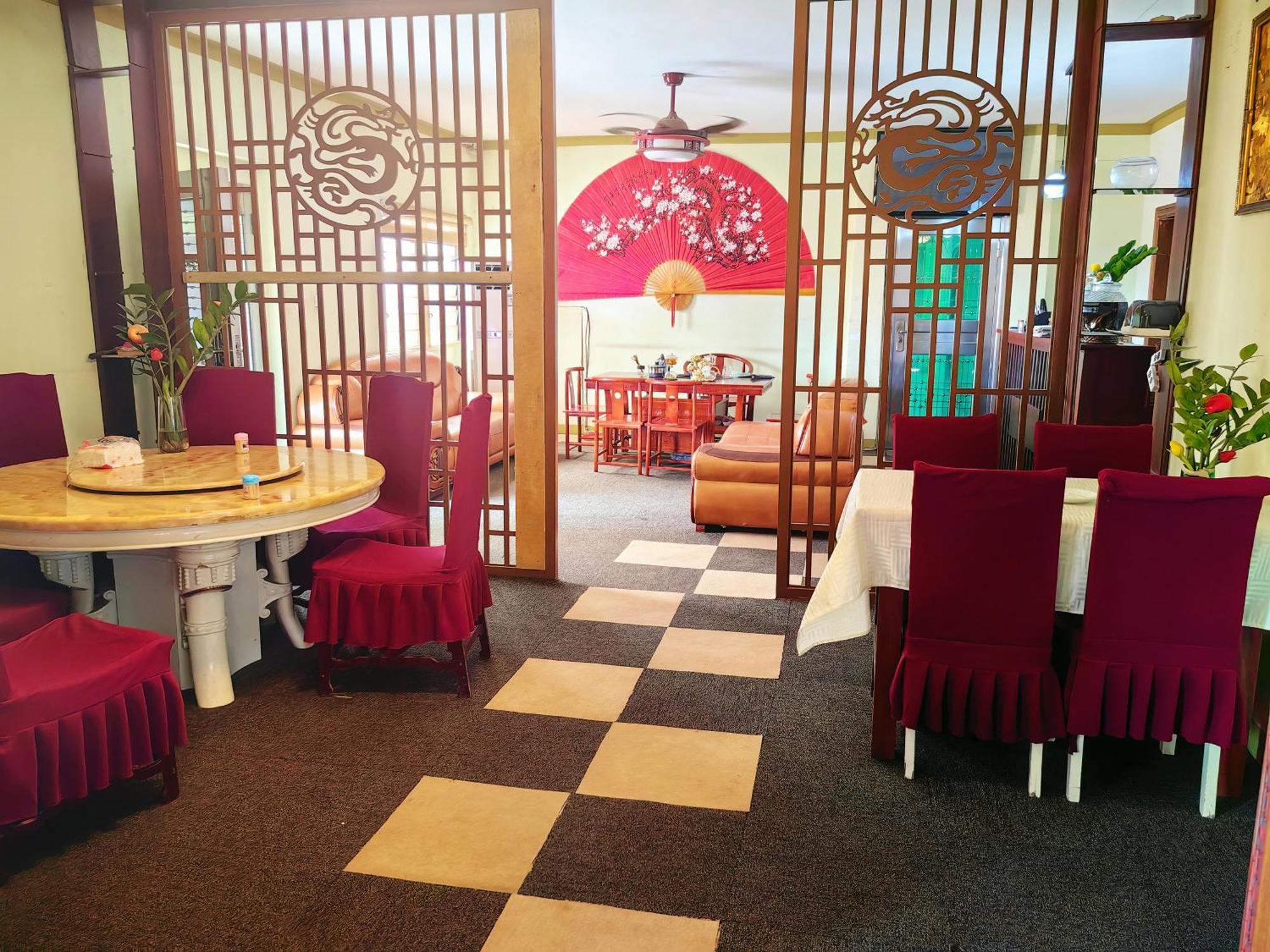Hongyuanprimierhotel อักกรา ภายนอก รูปภาพ