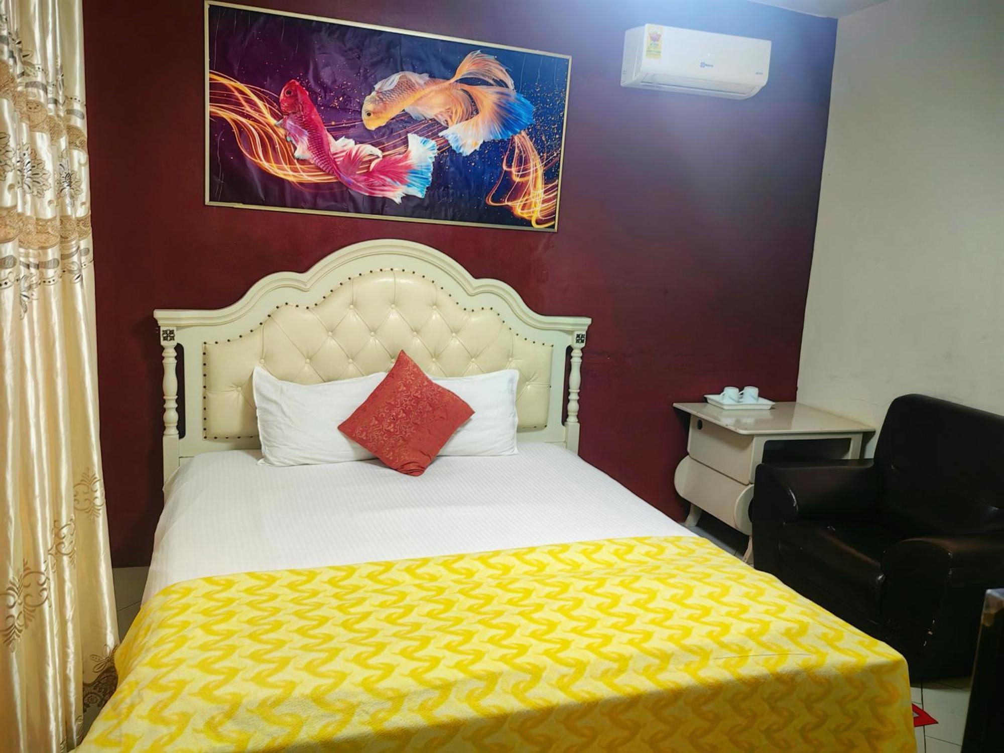 Hongyuanprimierhotel อักกรา ภายนอก รูปภาพ